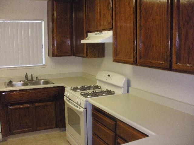 Twin Oaks Town Homes